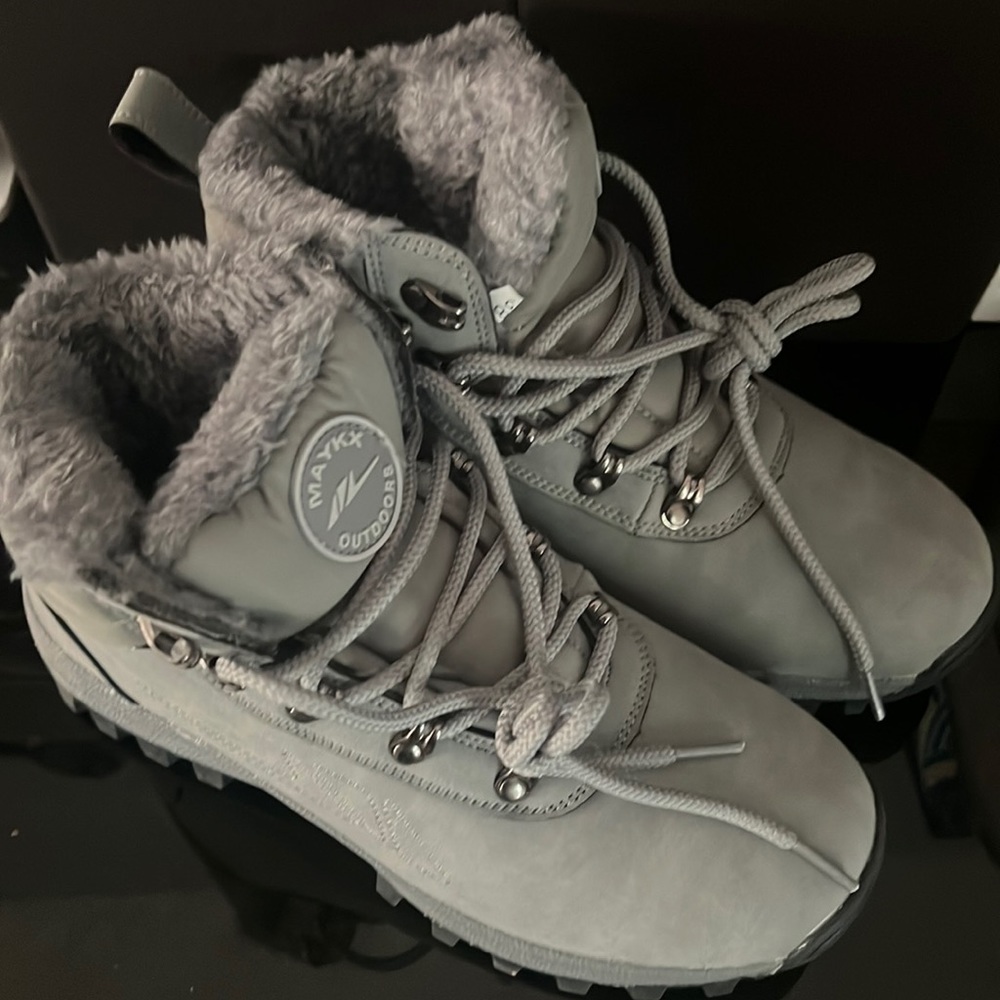 Maykx Outdoors Size 7.5 Boots Gray
